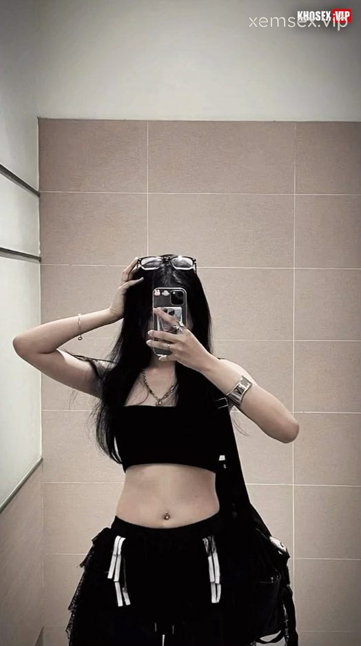 chich-em-thanh-thao-2k4-tan-binh-khau-dam-sieu-nung-hinh-16