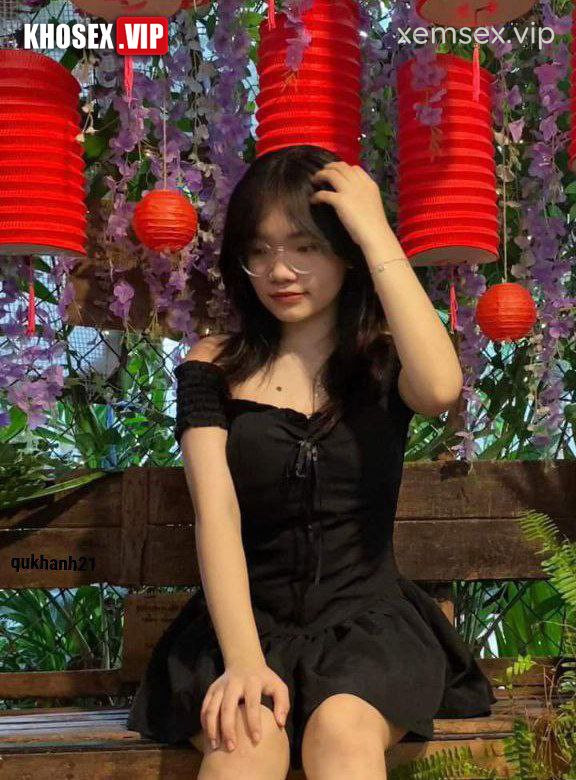 chich-gai-xinh-thich-bdsm-chay-nuoc-lon-trang-xoa-hinh-01