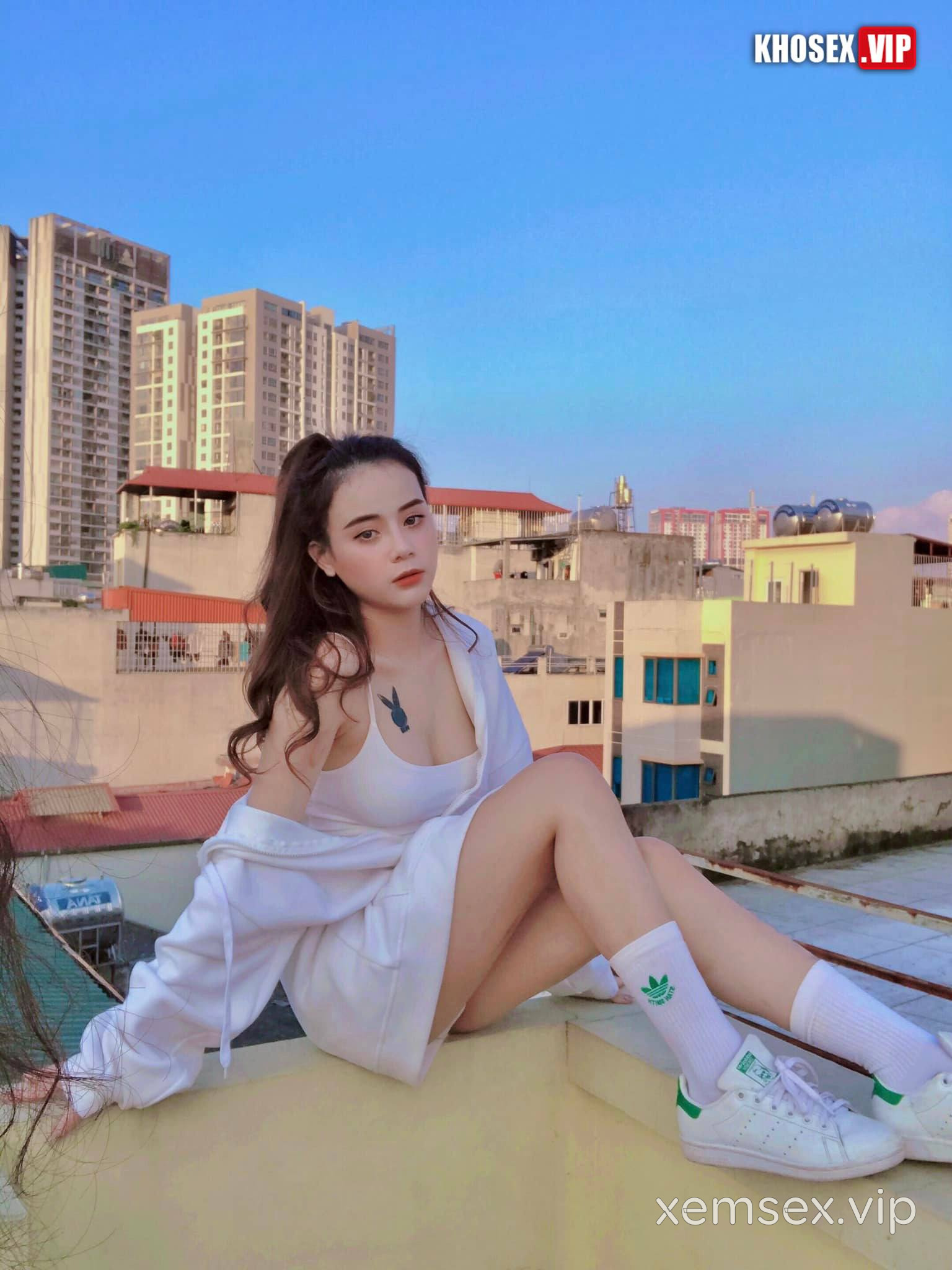 clip-sex-check-hang-em-tieu-long-nu-ngay-tho-de-thuong-hinh-03