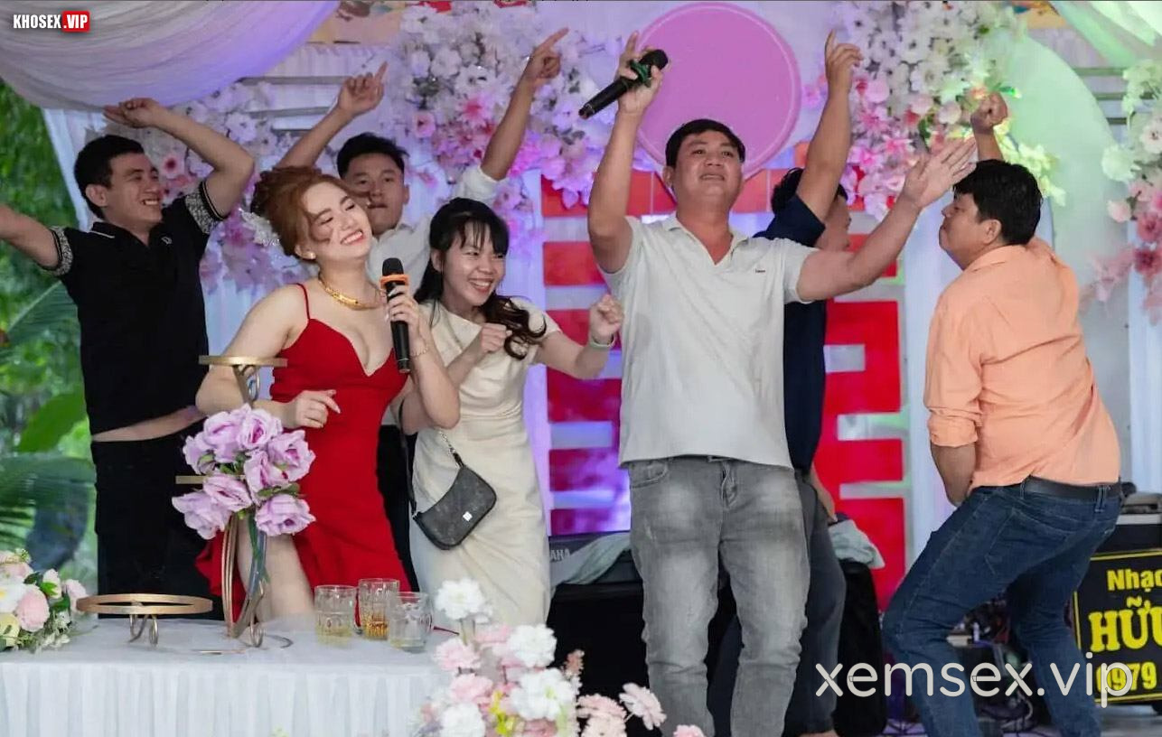 clip-sex-chu-re-dit-co-dau-trong-dam-cuoi-phan-2-hau-sau-dam-cuoi-full-clip-pic-hinh-10