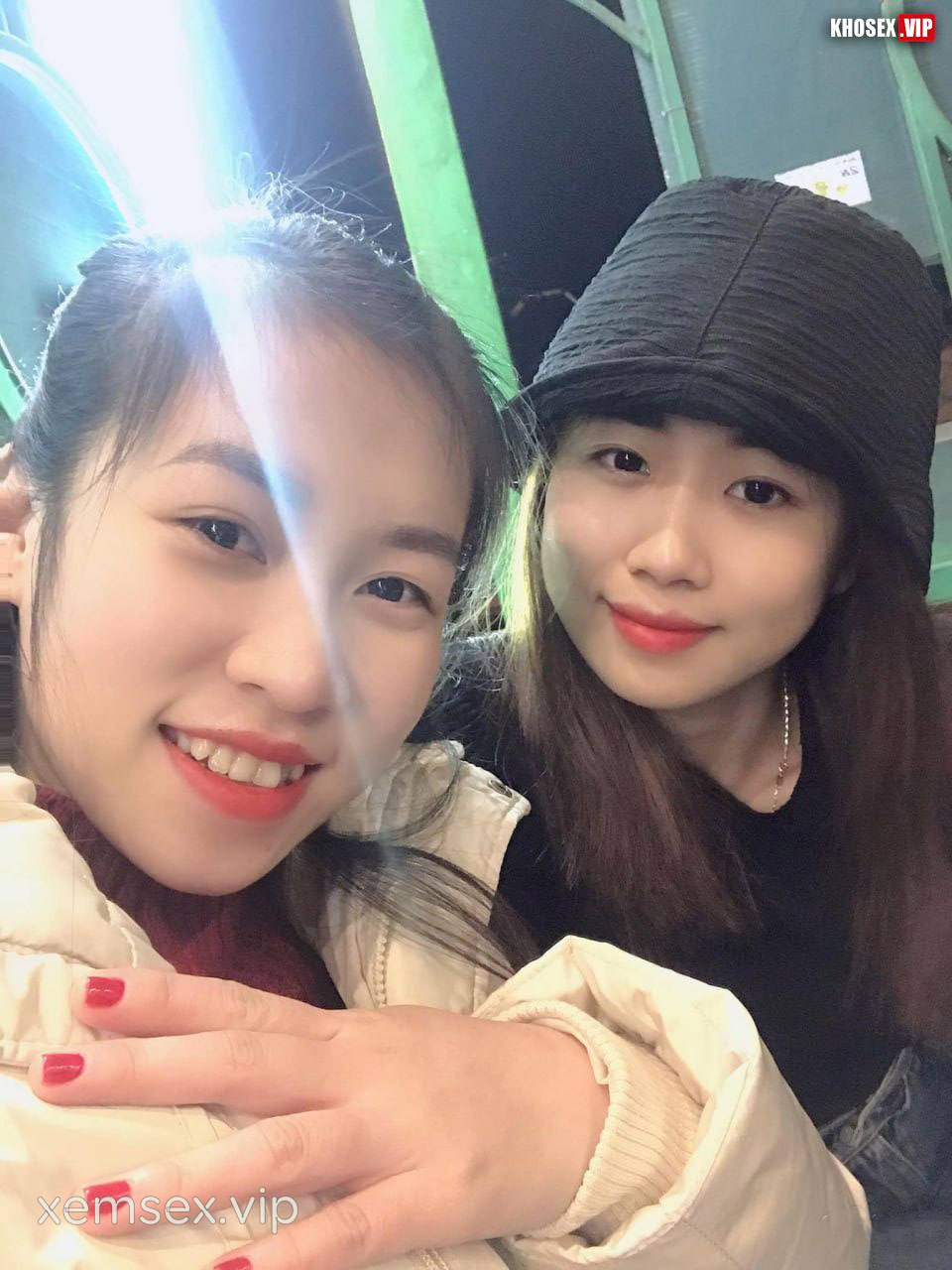 clip-sex-co-giao-tay-bac-mac-ao-dai-do-dit-voi-chong-cuc-dam-full-clip-pic-hinh-37
