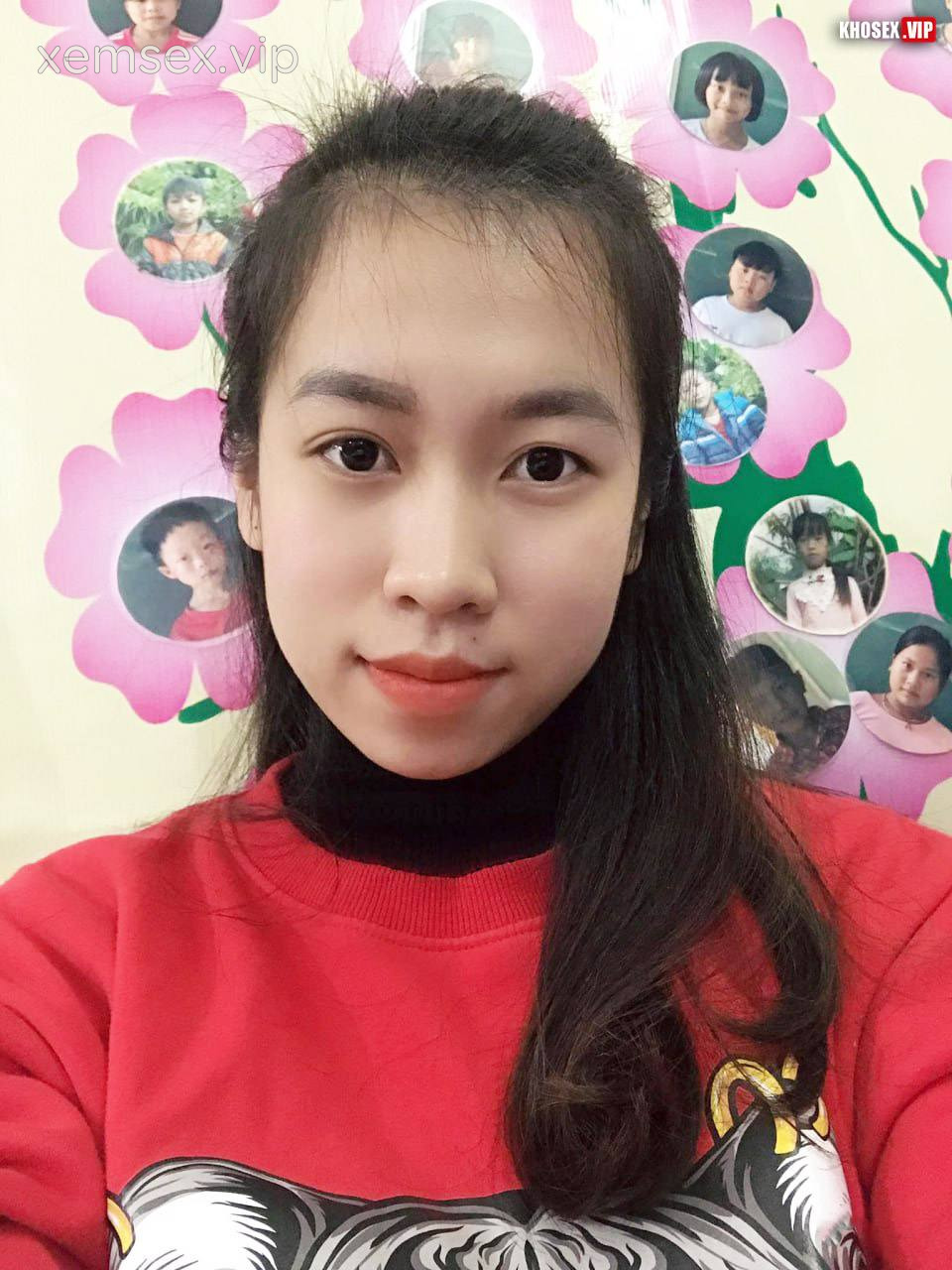 clip-sex-co-giao-tay-bac-mac-ao-dai-do-dit-voi-chong-cuc-dam-full-clip-pic-hinh-49