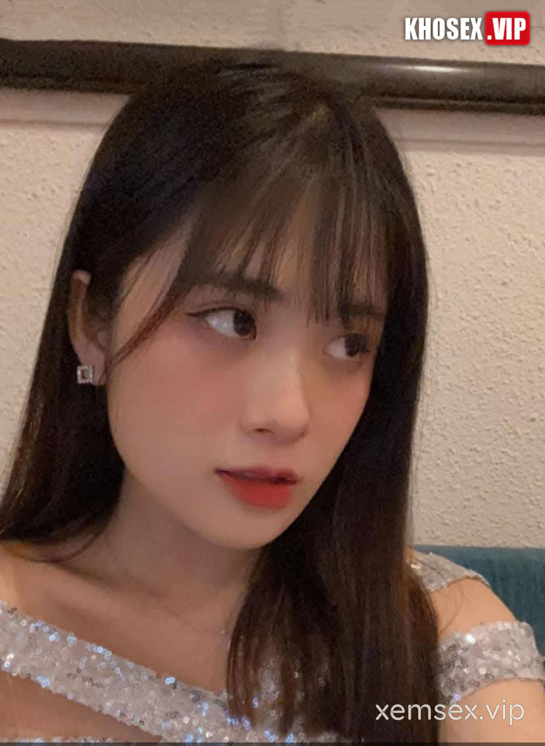 clip-sex-dit-be-ho-phuong-trang-cuc-xinh-hot-le-to-vai-lol-hinh-01
