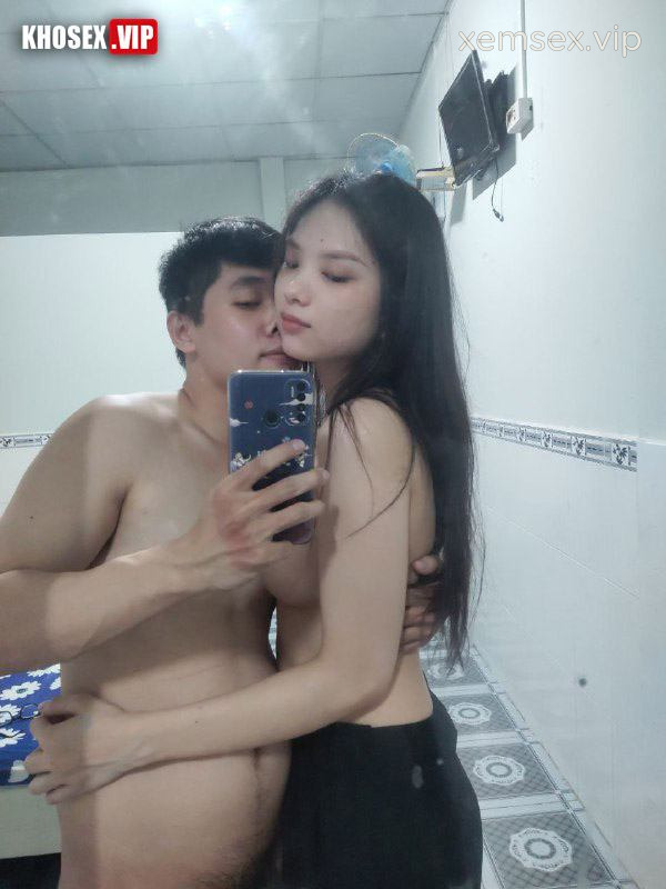 clip-sex-em-deo-kinh-vay-xanh-xinh-dam-dang-ngon-cuc-hot-full-clip-pic-phan-2-hinh-08