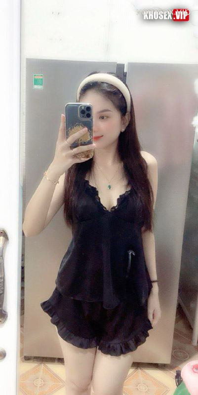 clip-sex-em-deo-kinh-vay-xanh-xinh-dam-dang-ngon-cuc-hot-full-clip-pic-phan-5-hinh-01