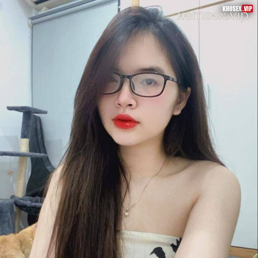 clip-sex-some-nhan-tran-em-phuong-boo-vua-xuat-tinh-xong-da-dut-vao-dap-tiep-hinh-01
