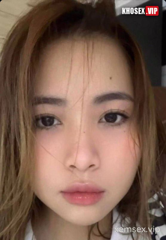 coi-ao-chich-em-khi-em-dang-nghe-dien-thoai-hinh-04