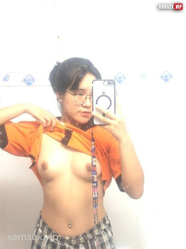 doggy-vo-do-mong-em-sinh-vien-dit-bu-dam-thuy-em-ra-lenh-lang-full-clip-pic-hinh-03