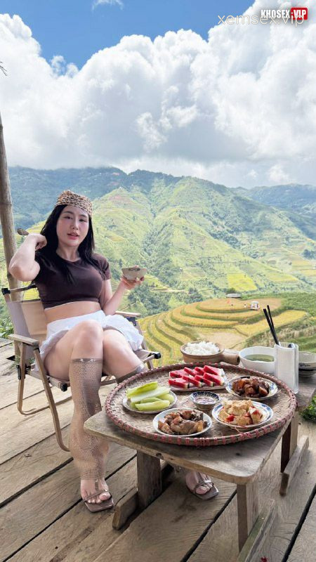 em-gymer-bui-thu-hang-lo-clip-sex-dit-nhau-voi-nguoi-yeu-trong-khach-san-phan-2-hinh-14