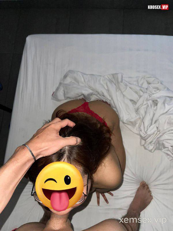 em-ny-chuppy-thich-cu-cuoi-ngua-ra-nuoc-trang-xoa-phan-2-hinh-07