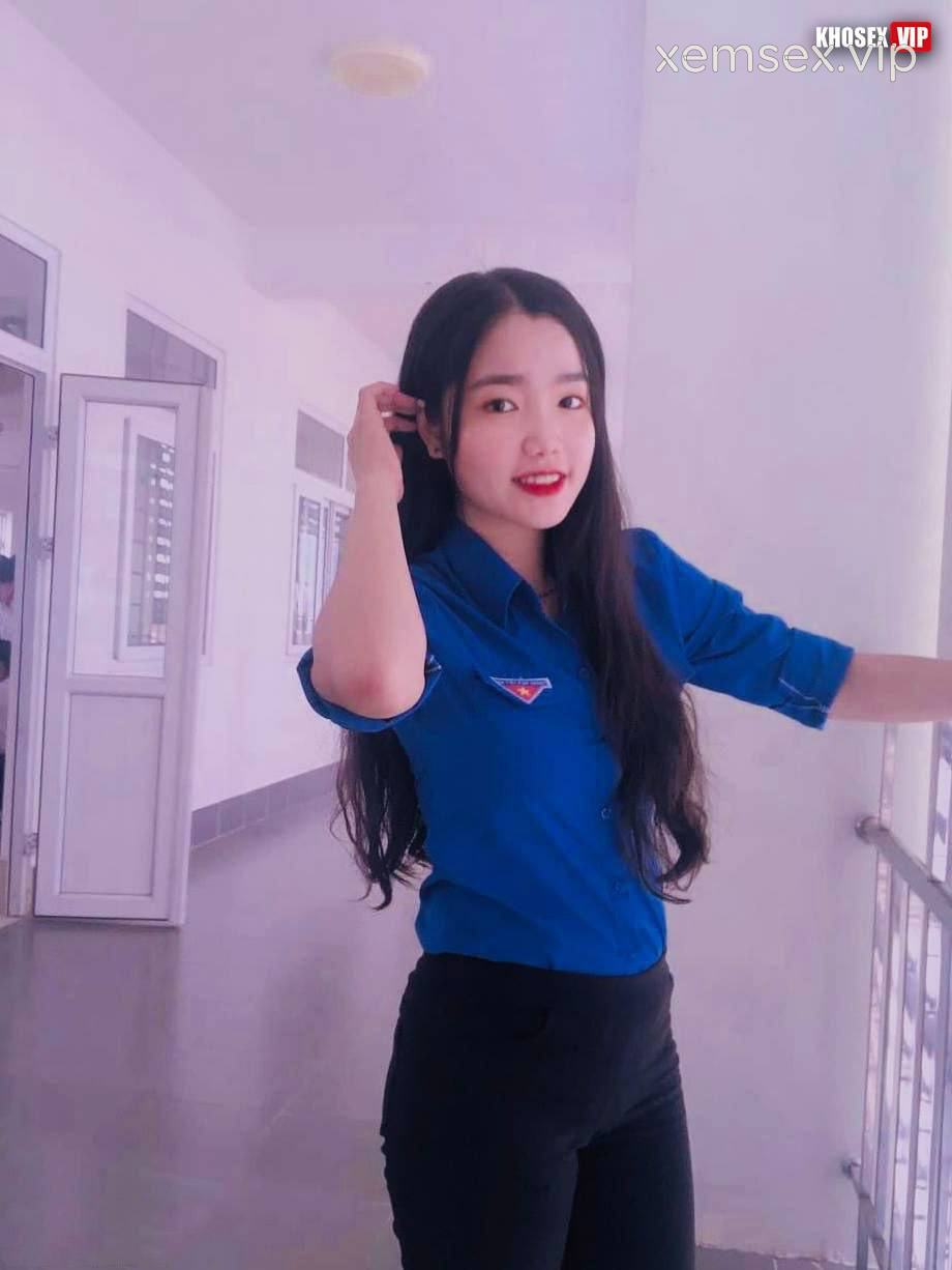 em-sinh-vien-vu-to-cuoi-ngua-cuc-deo-full-clip-pic-hinh-01
