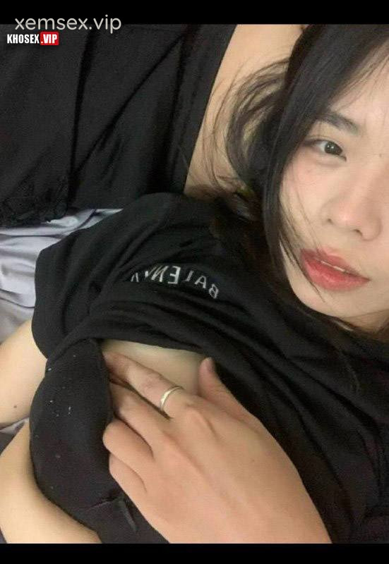 gai-xinh-anh-du-sung-ca-bim-xuat-trong-hinh-04