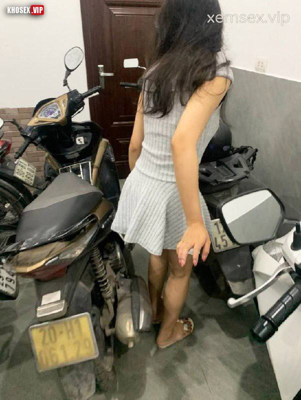 gai-xinh-dan-nguoi-yeu-ve-nha-tro-du-cho-suong-nuoc-noi-ra-lenh-lang-hinh-05