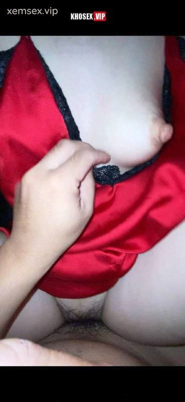 lo-clip-sex-cap-vo-chong-moi-cuoi-dit-nhau-suot-dem-hinh-08