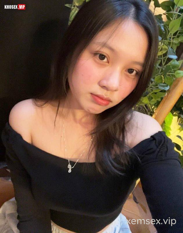 lo-clip-sex-em-gai-deo-kinh-du-nhau-voi-ban-trai-anh-ban-roi-ha-full-clip-pic-hinh-02