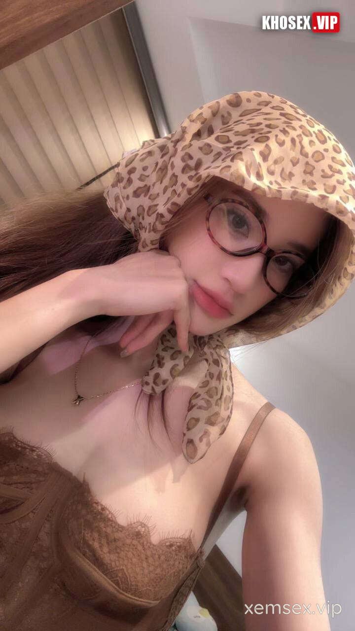 lo-clip-sex-em-hotgirl-ha-noi-body-ngon-vu-to-chich-nhau-voi-ban-trai-full-clip-hinh-01