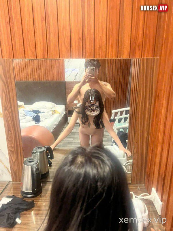 lo-clip-sex-vu-trinh-tra-my-cuc-dam-cho-du-ca-2-lo-hinh-01