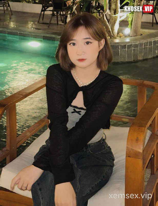 sieu-pham-lo-clip-sex-em-ny-xinh-ngoan-dam-anh-vua-doggy-vua-dut-dit-em-full-clip-pic-hinh-02
