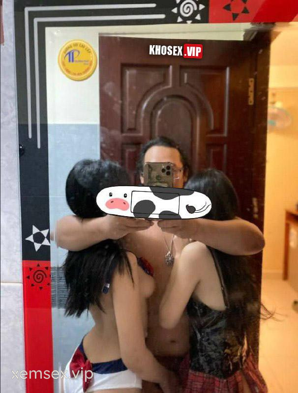 thay-can-2-em-loli-truoc-khi-lay-vo-hinh-03