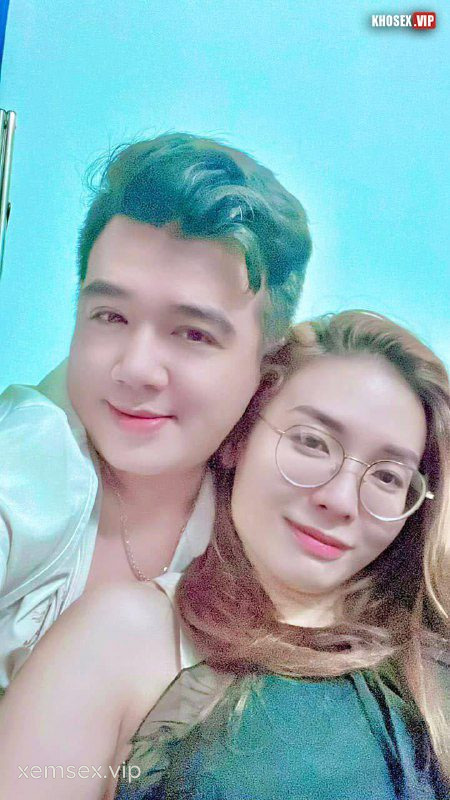 vo-dam-dang-gai-1-con-xinh-xan-thich-bdsm-full-clip-pic-phan-3-hinh-02