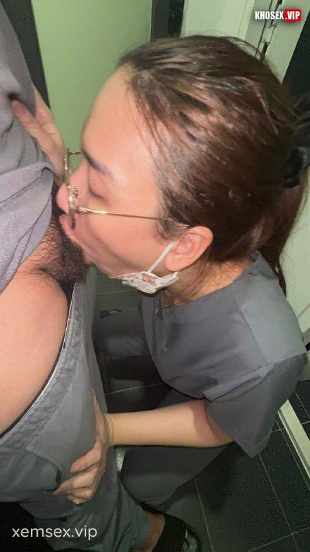vo-dam-dang-gai-1-con-xinh-xan-thich-bdsm-full-clip-pic-phan-3-hinh-07
