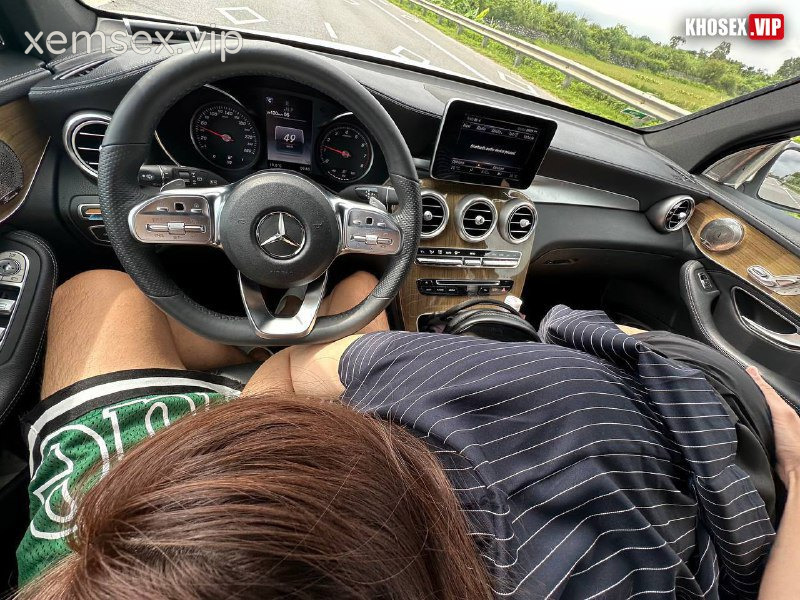 vo-loli-dam-dang-vua-bu-vua-du-em-moi-thoa-con-nung-hinh-09